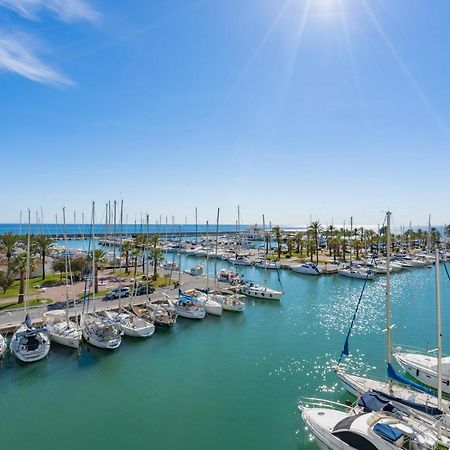 Puerto De Benalmadena Apartamento Vacacional Con Vistas Al Mar Y Yates Tres Habitaciones 2 Banos Exterior foto
