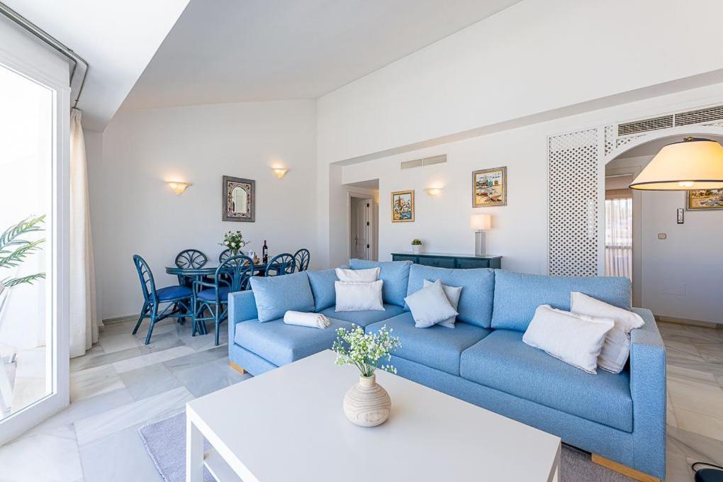 Puerto De Benalmadena Apartamento Vacacional Con Vistas Al Mar Y Yates Tres Habitaciones 2 Banos Exterior foto