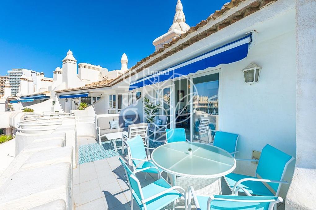 Puerto De Benalmadena Apartamento Vacacional Con Vistas Al Mar Y Yates Tres Habitaciones 2 Banos Exterior foto