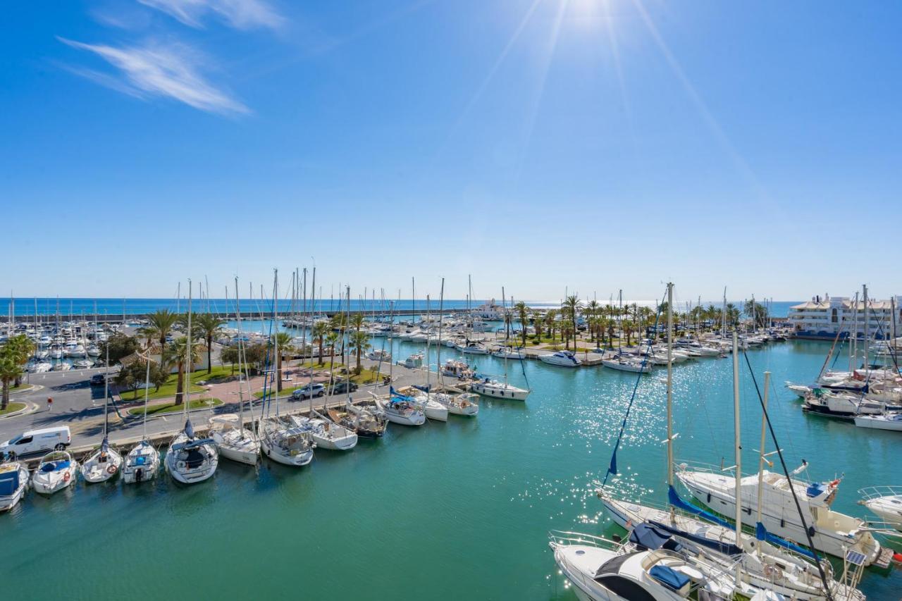 Puerto De Benalmadena Apartamento Vacacional Con Vistas Al Mar Y Yates Tres Habitaciones 2 Banos Exterior foto